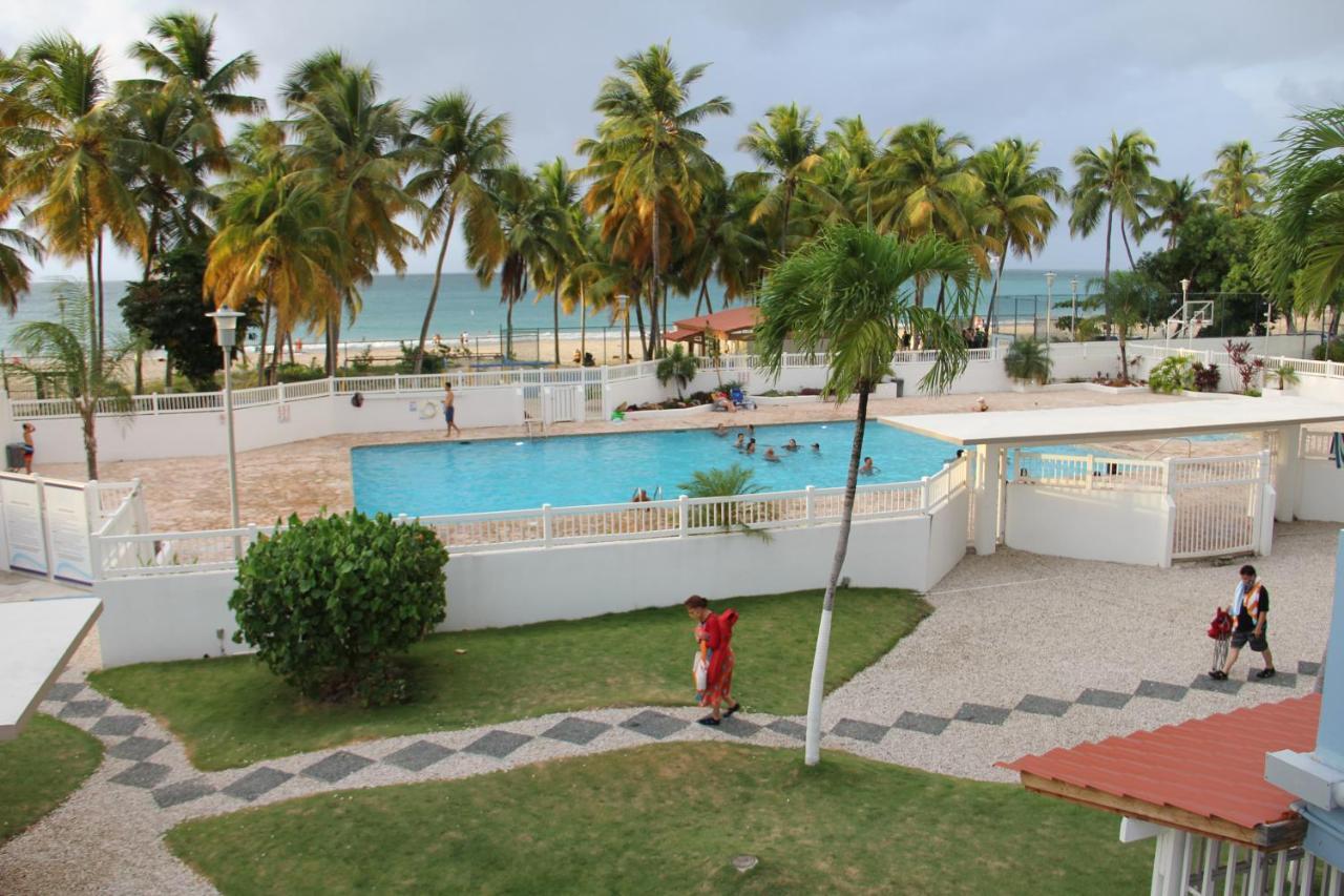 Hobie Oceanfront Apartment At Isla Verde San Juan Esterno foto