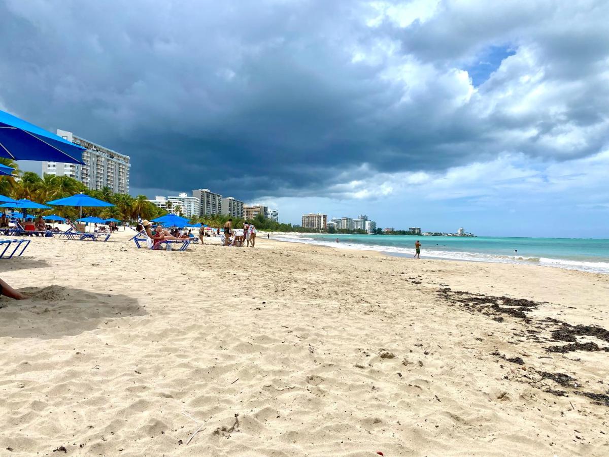 Hobie Oceanfront Apartment At Isla Verde San Juan Esterno foto