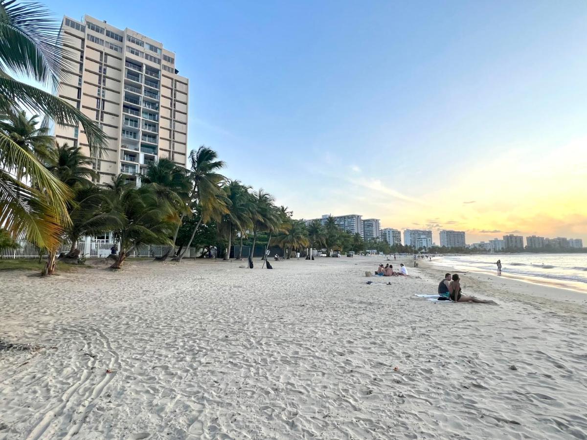 Hobie Oceanfront Apartment At Isla Verde San Juan Esterno foto