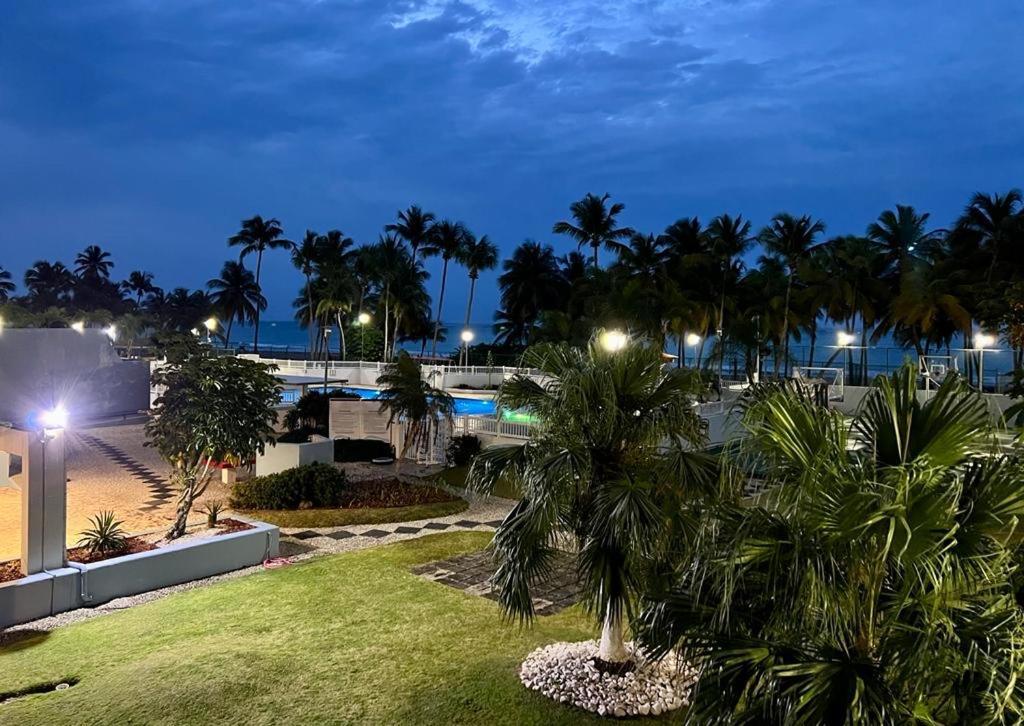Hobie Oceanfront Apartment At Isla Verde San Juan Esterno foto