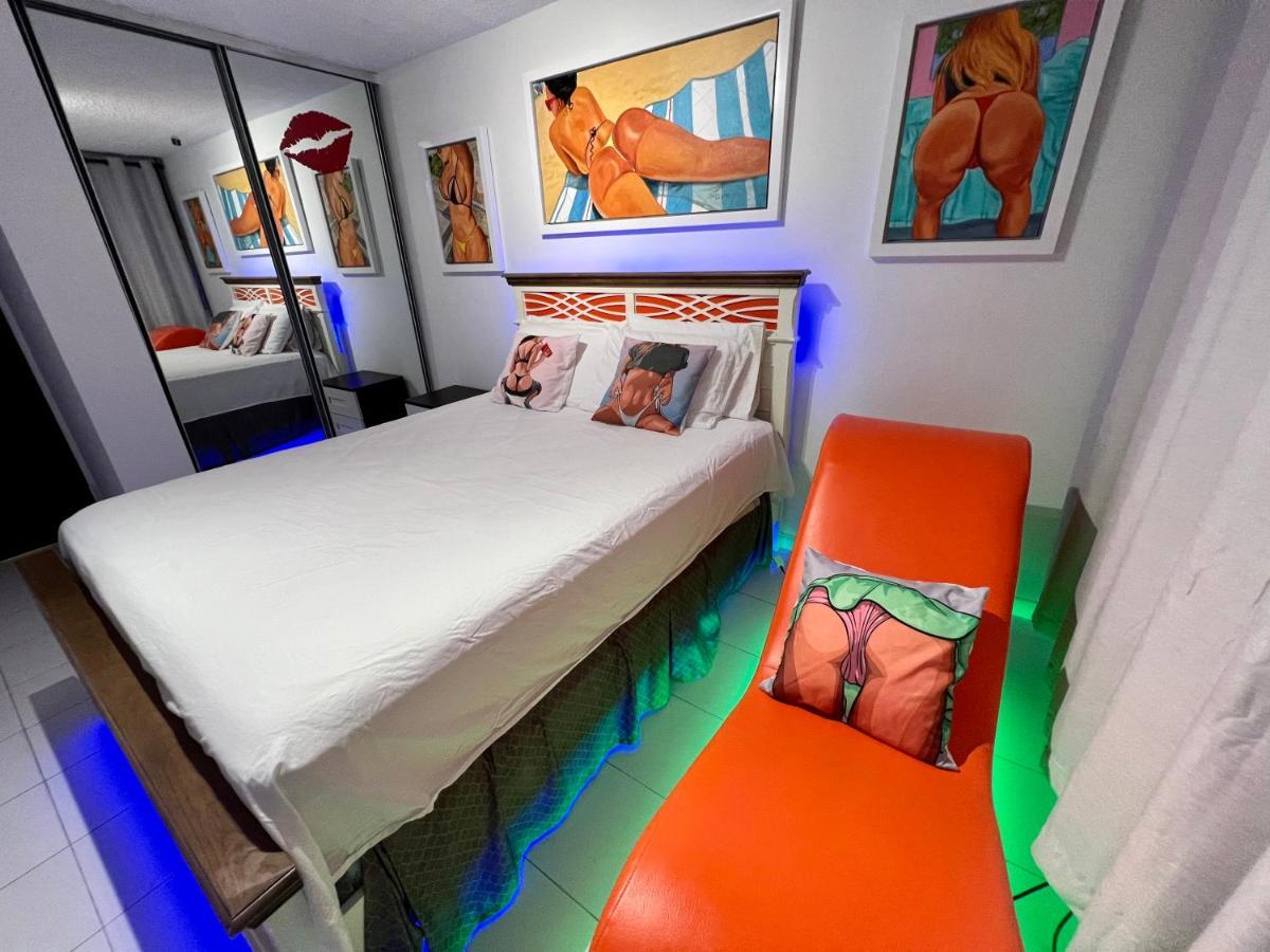 Hobie Oceanfront Apartment At Isla Verde San Juan Esterno foto