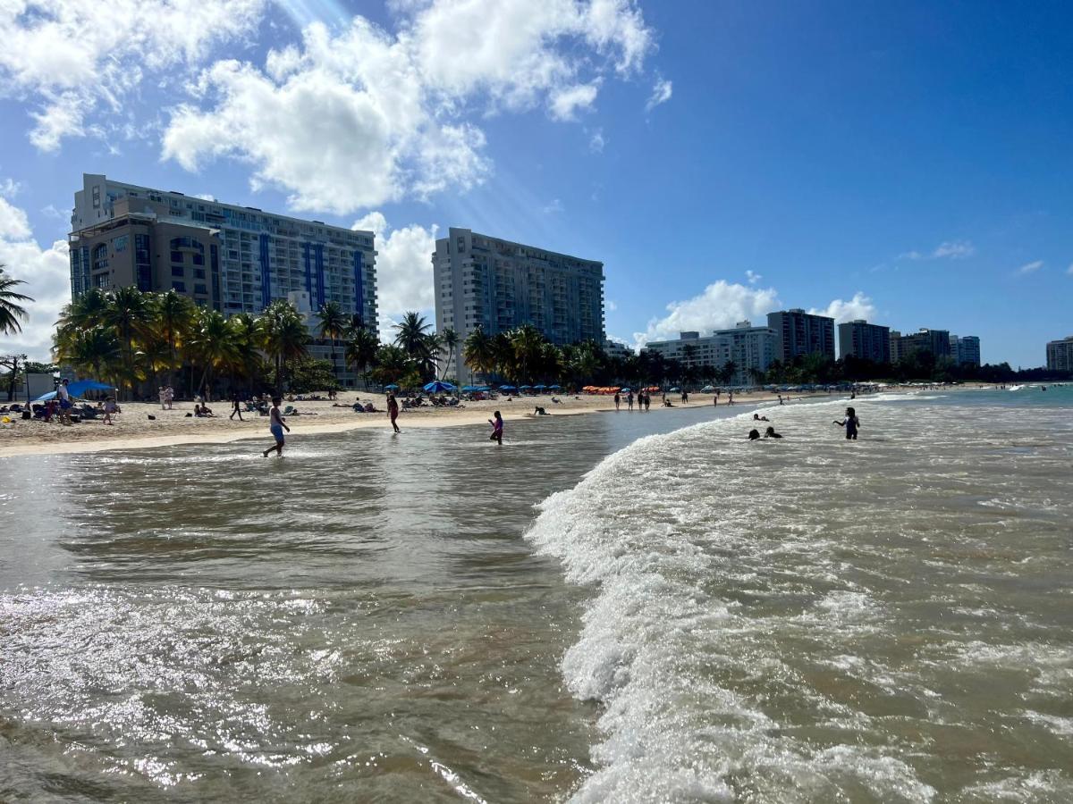 Hobie Oceanfront Apartment At Isla Verde San Juan Esterno foto